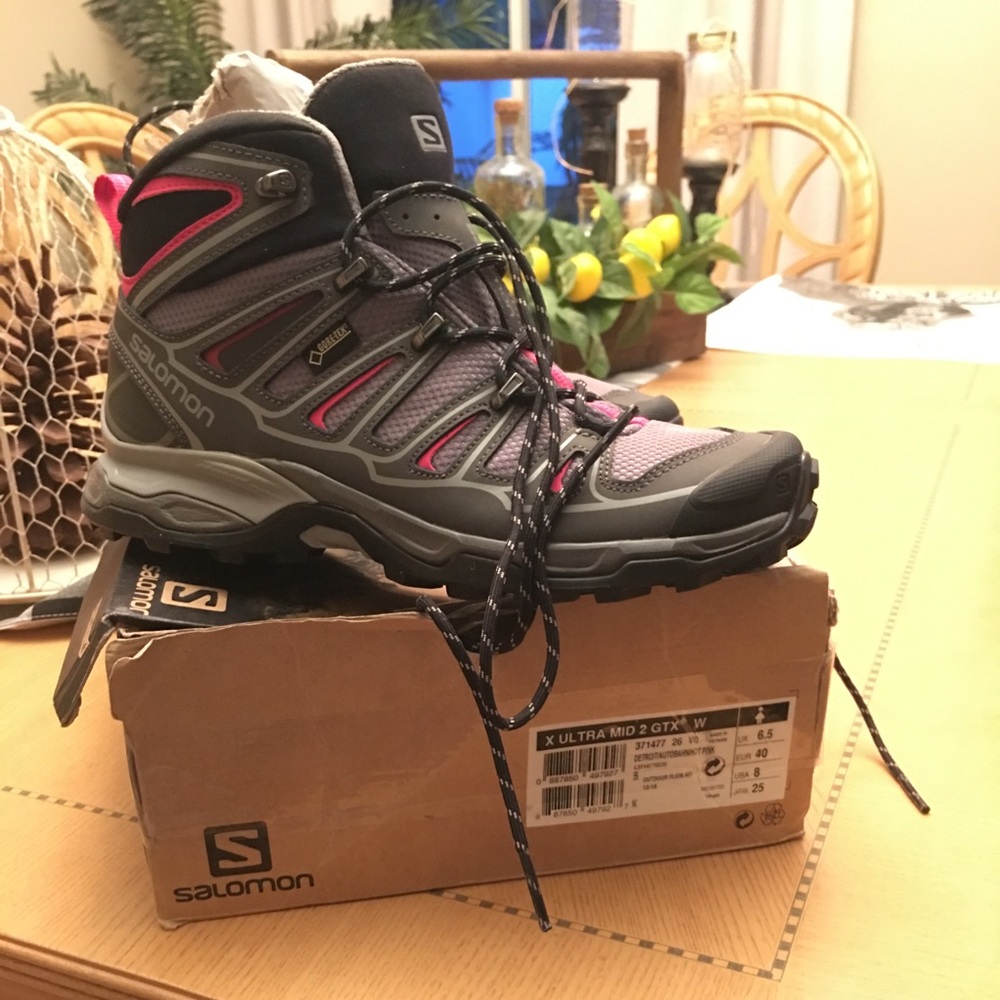 Women’s Salomon Hiking Boot